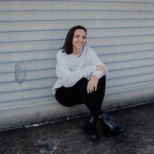 Meet your Posher, Cierra